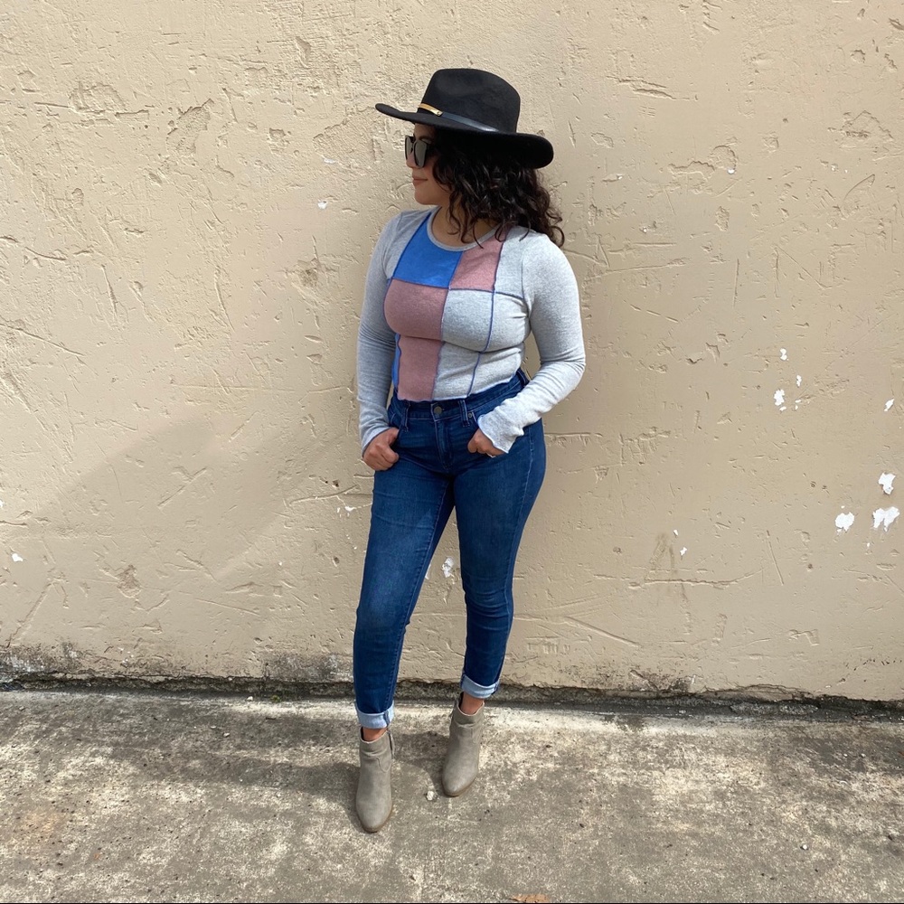 Colorblock crop top - Picture 2 of 3